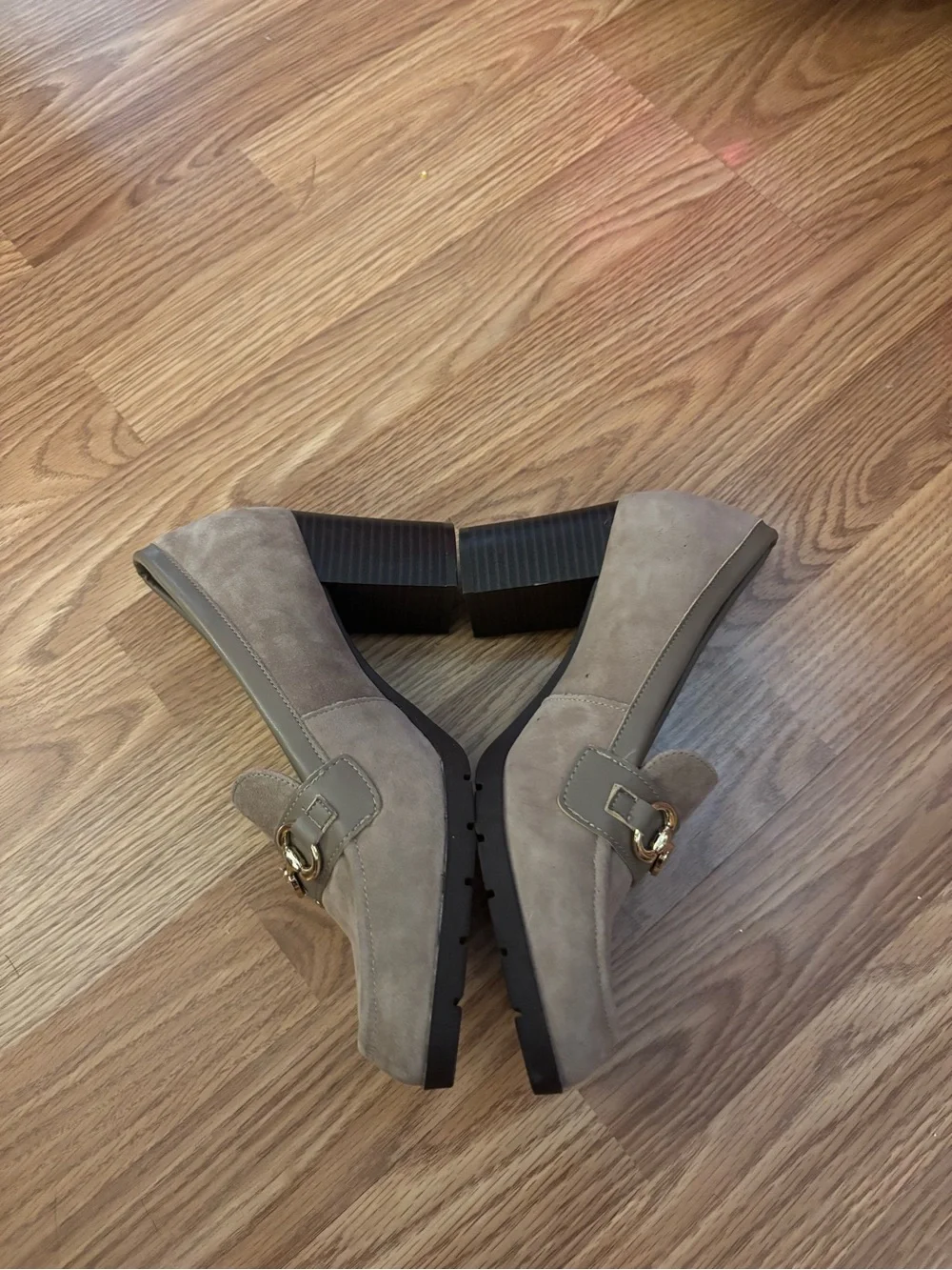 Giani Bernini Taupe Suede Block Heel Loafers Size 8.5M - Picture 4 of 10